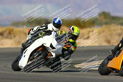 media/Jan-09-2022-SoCal Trackdays (Sun) [[2b1fec8404]]/Turn 16 (11am)/